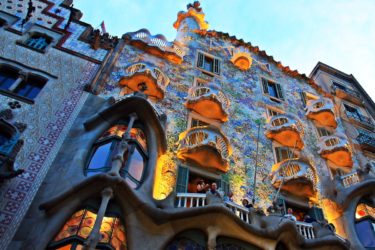 Casa Batllo – Skip the line Semi-Private Guided Tour